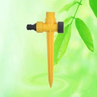China Plastic 2-Way Lawn Sprinkler Spike HT1033